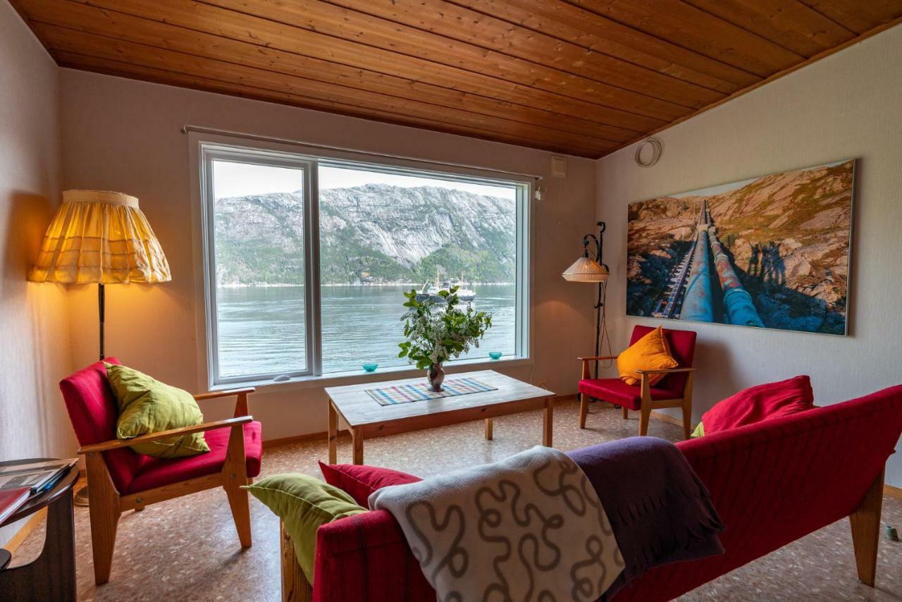 Florli 4444 Hostel Floyrli Экстерьер фото