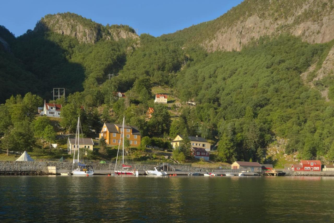 Florli 4444 Hostel Floyrli Экстерьер фото